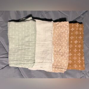 4 Cotton Muslin Swaddle/Receiving Blankets